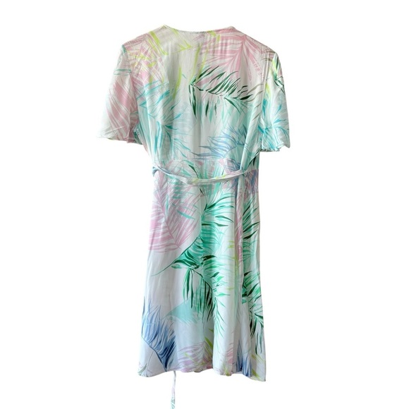 Seraphine Colorful Palm Print Wrap Maternity Dress - Picture 2 of 9